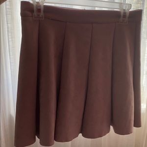 Pleated skirt